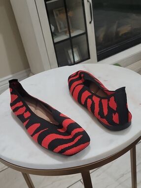 Women's Red and Black Zebra Knit Slip-On Flats